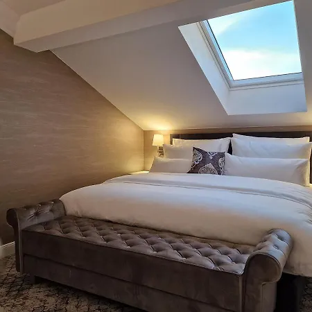 Boutique Hotel Bora Hotel 5*