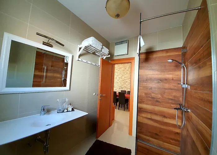 Отель Boutique Bora 5*