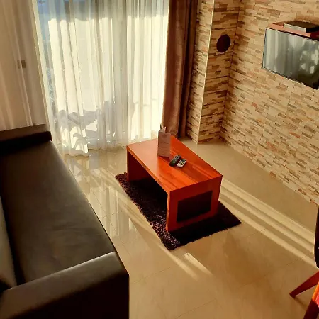 Boutique Bora & Garamm