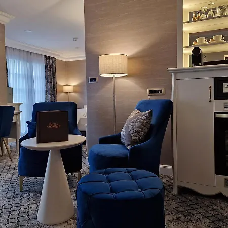 Boutique Bora & Garamm Hotel 5*