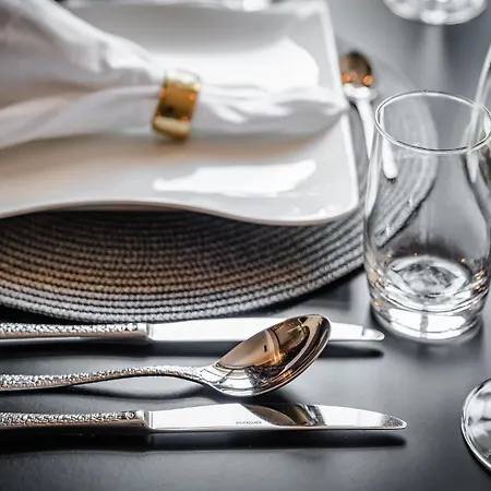 Boutique Bora & Garamm ホテル 5*