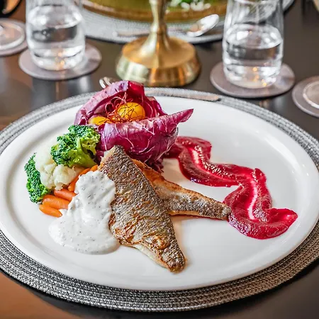 Boutique Bora & Garamm Hotel 5*